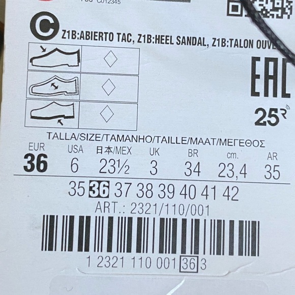 NWT. Zara White Wide Heel Sandals - Picture 9 of 9